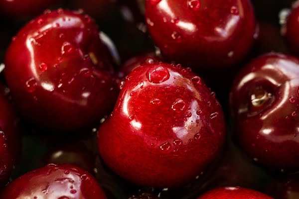 [jpeg] Berry cherry color delicious dessert drop food Free stock photos 6.24MB