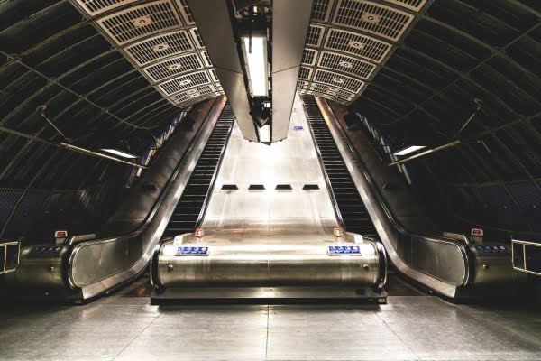 [jpeg] London escalator Free stock photos 3.67MB